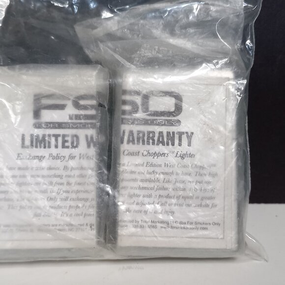 West Coast Choppers 2007 Limited Edition Flip Lighters Bluebird & Horseshoe - Picture 3 of 3